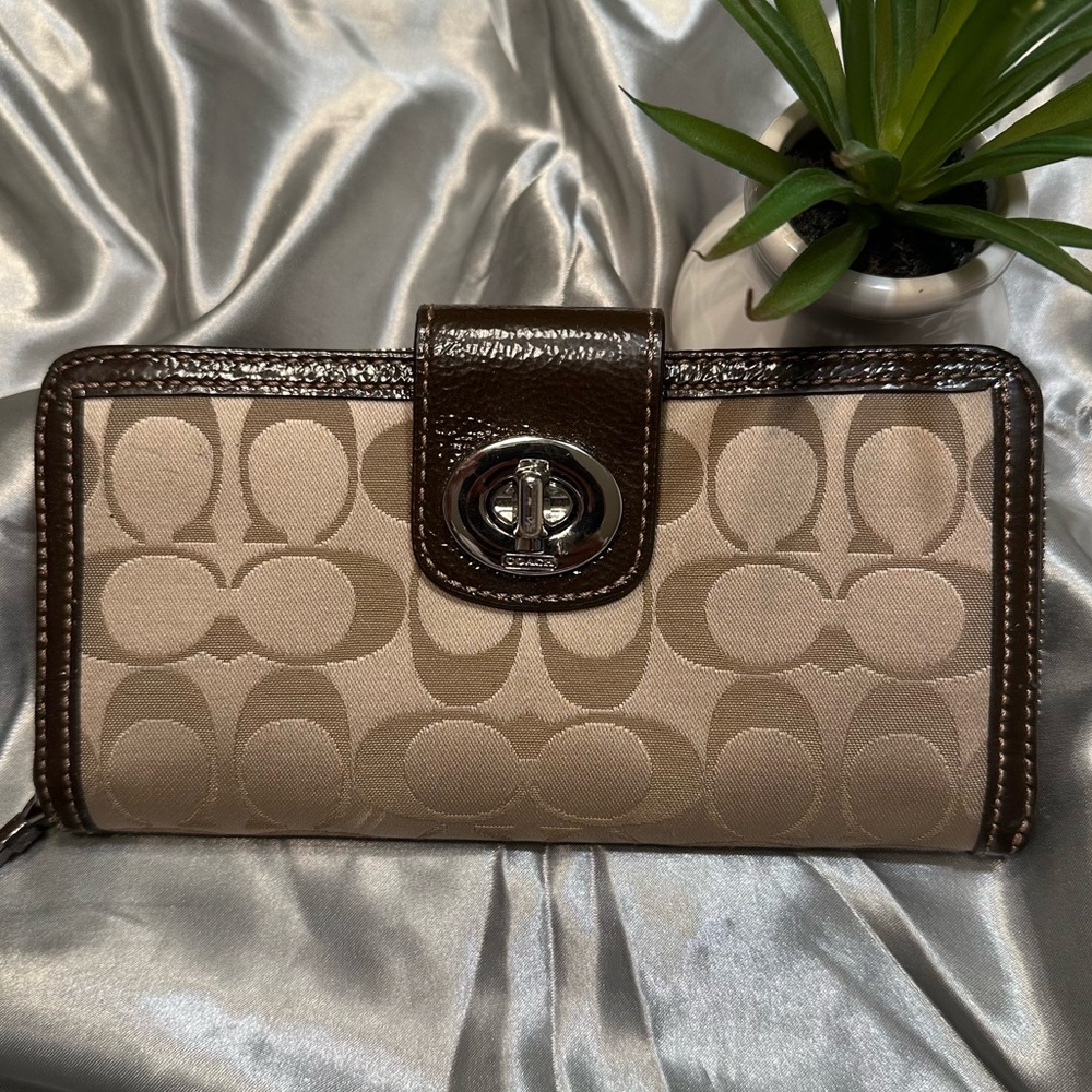 🌹VINTAGE COACH • SIGNATURE Brown Large Leather Wallet